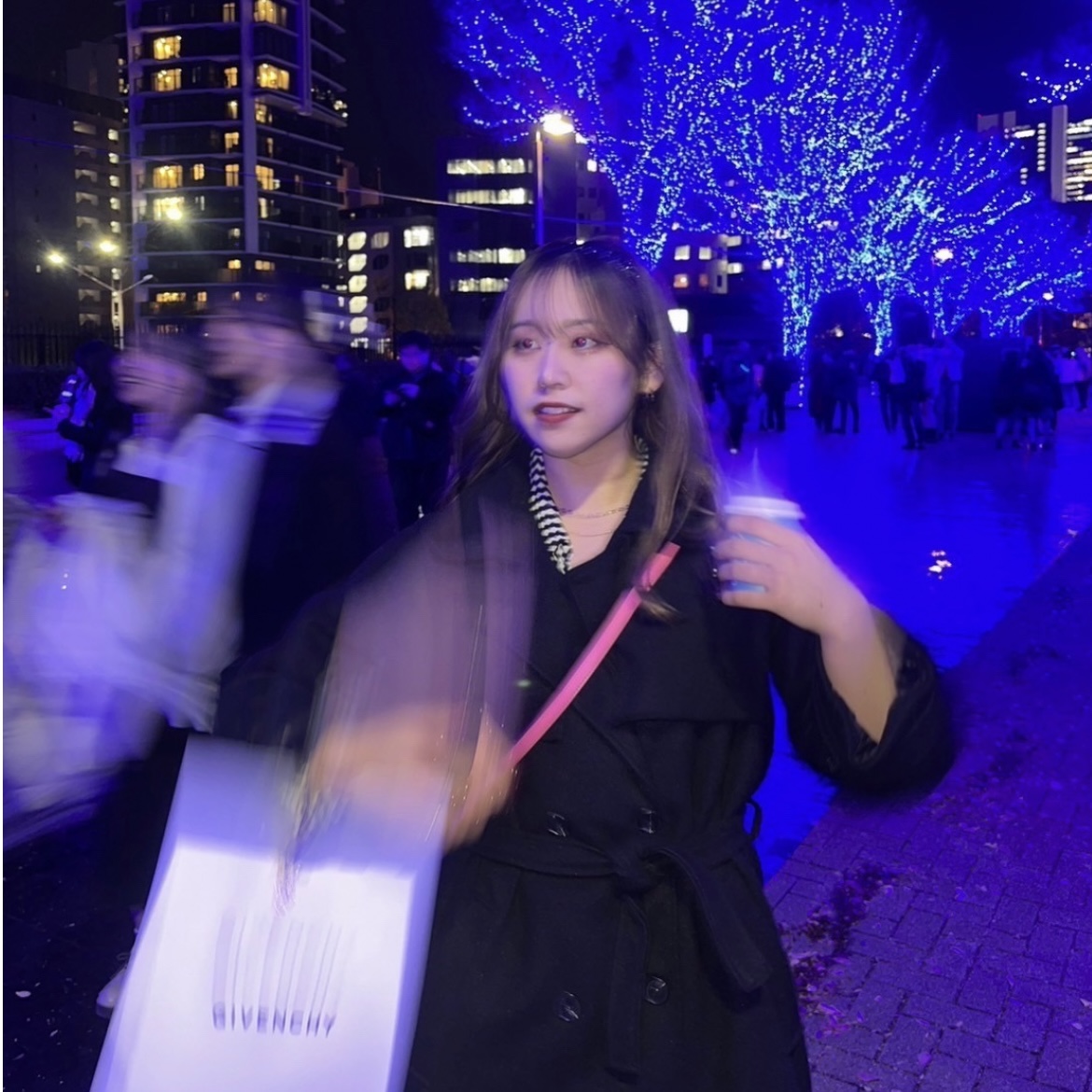 関優里
