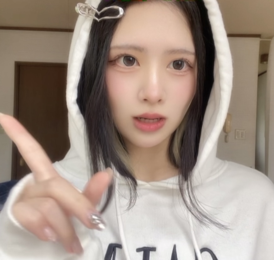 小西せれな