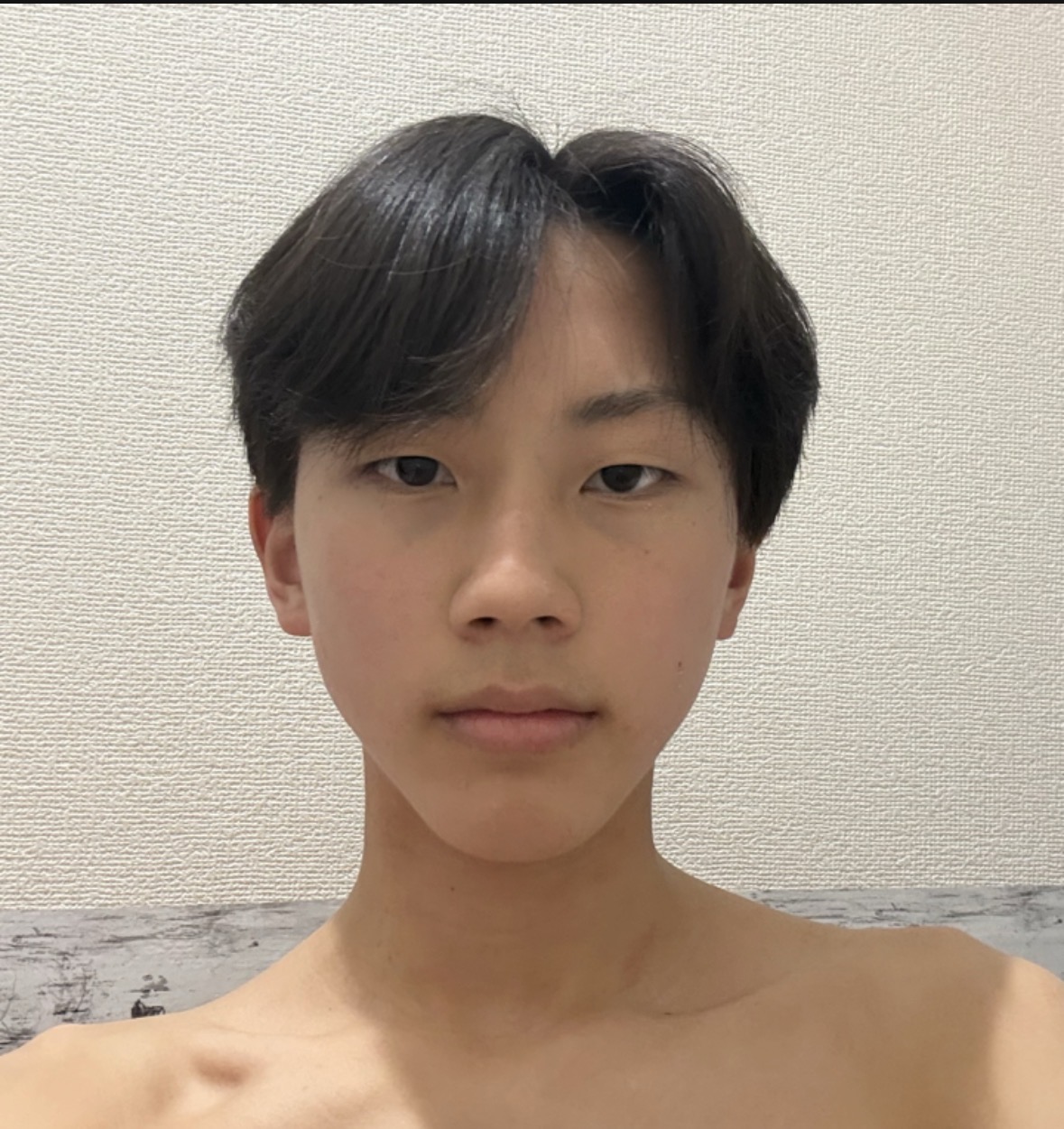 石田　煌