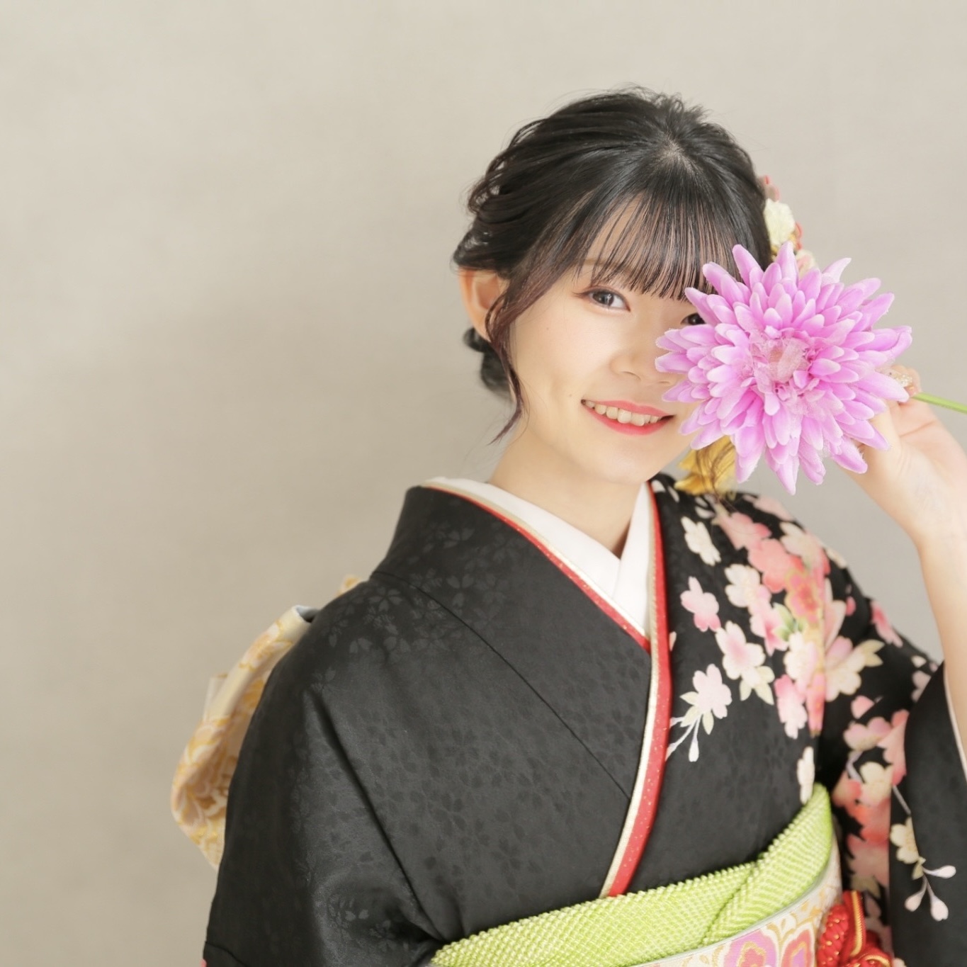 ゆりあ