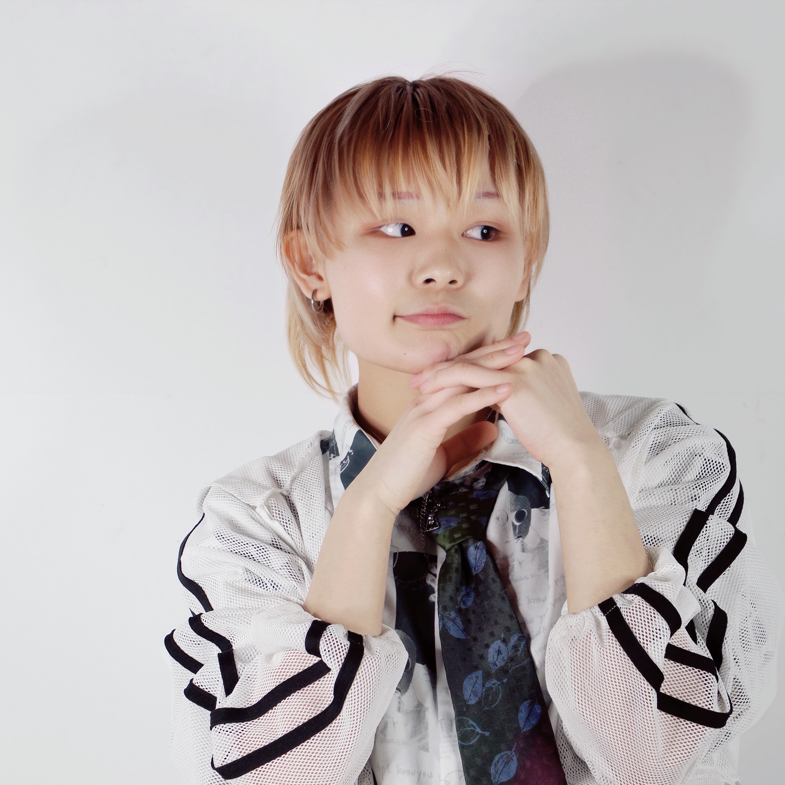 なる