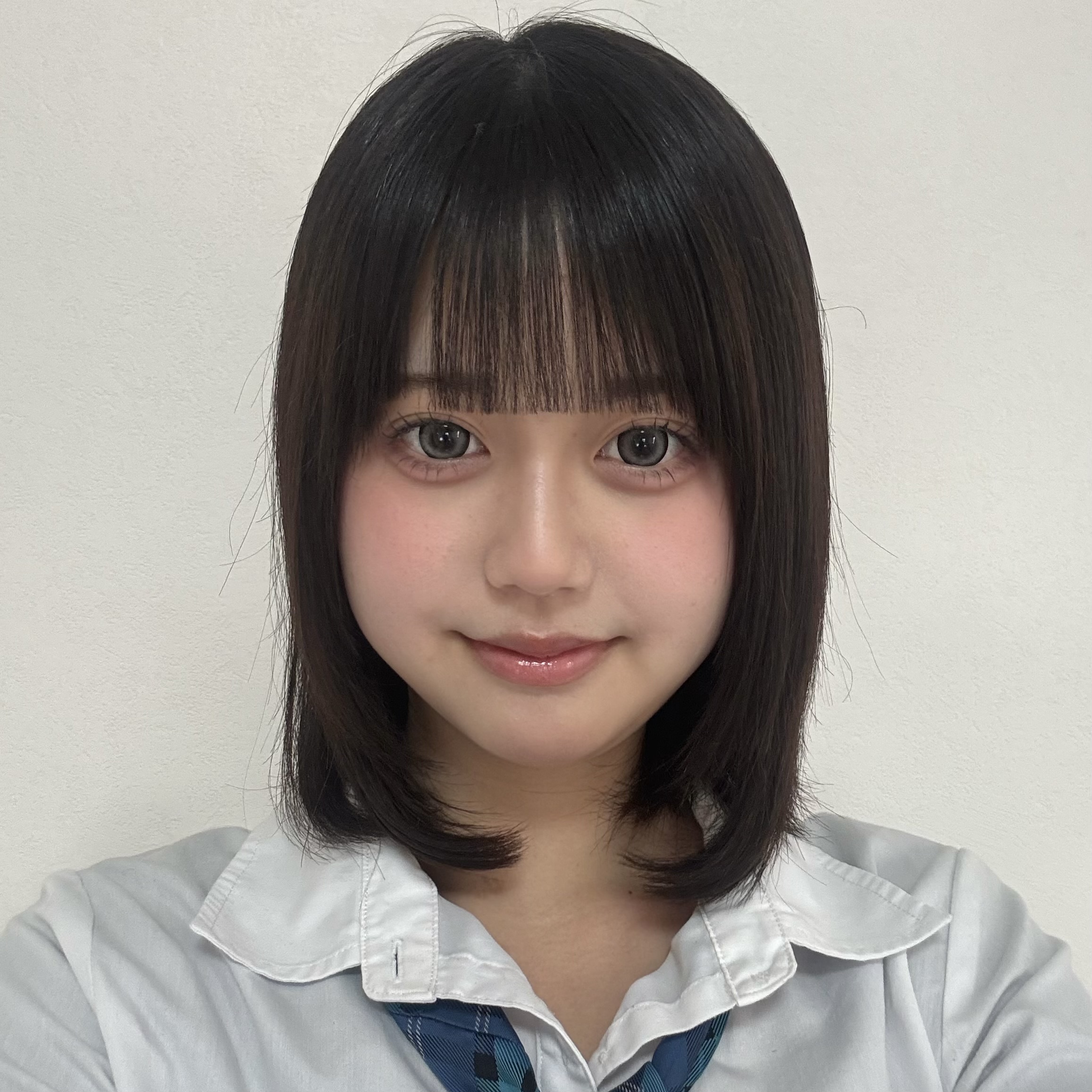 あいな