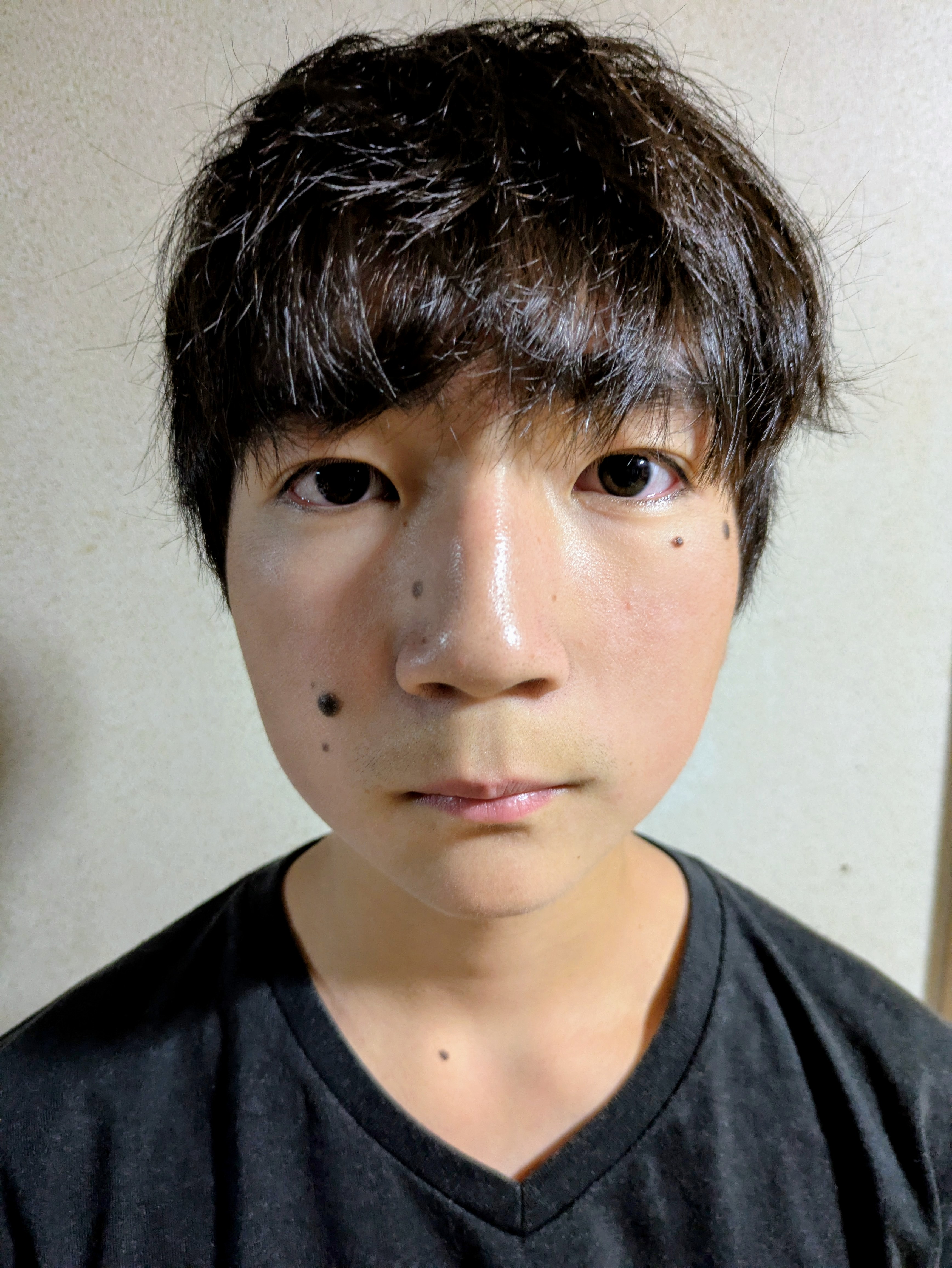 シンヤ