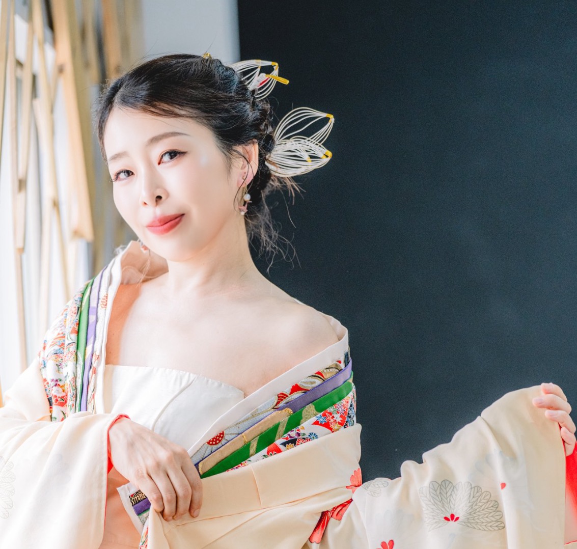 綾希