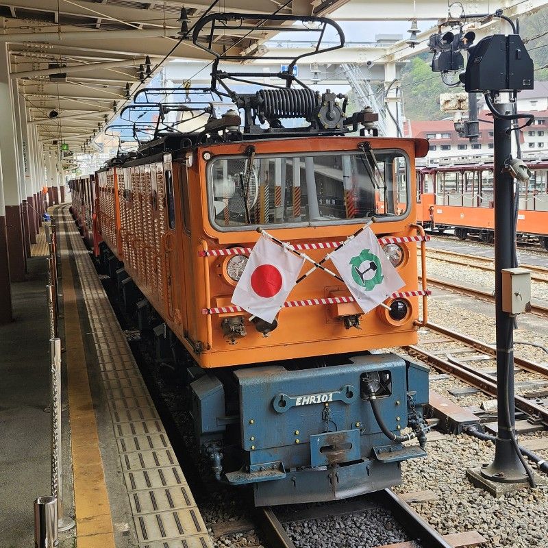 トロッコ電車
